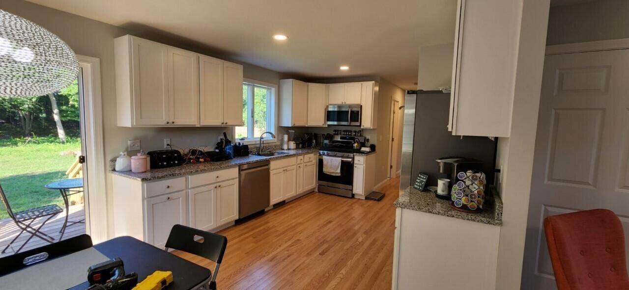 3. Single Family for Sale at West Wareham, MA 02576