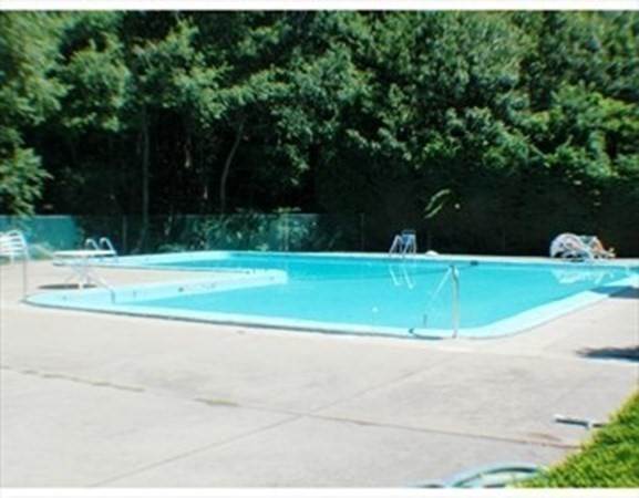 27. Condominium for Sale at Weymouth, MA 02190