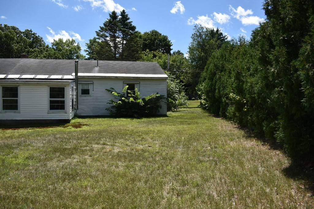 6. Single Family for Sale at 44 Tarbell Street Pepperell, MA 01463