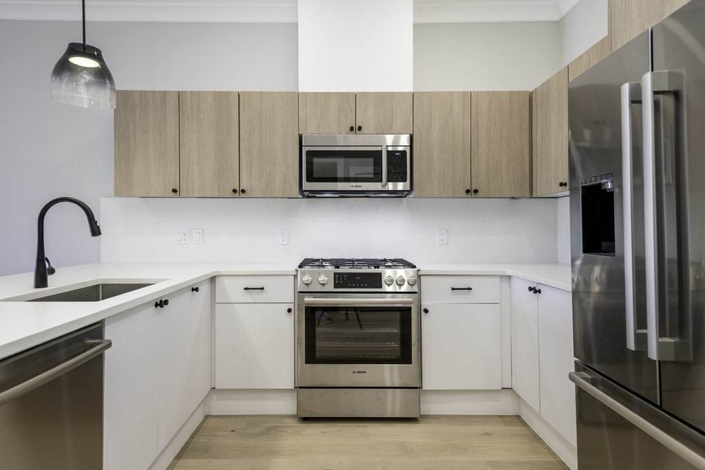 2. Condominium for Sale at 109 Prospect Somerville, MA 02143