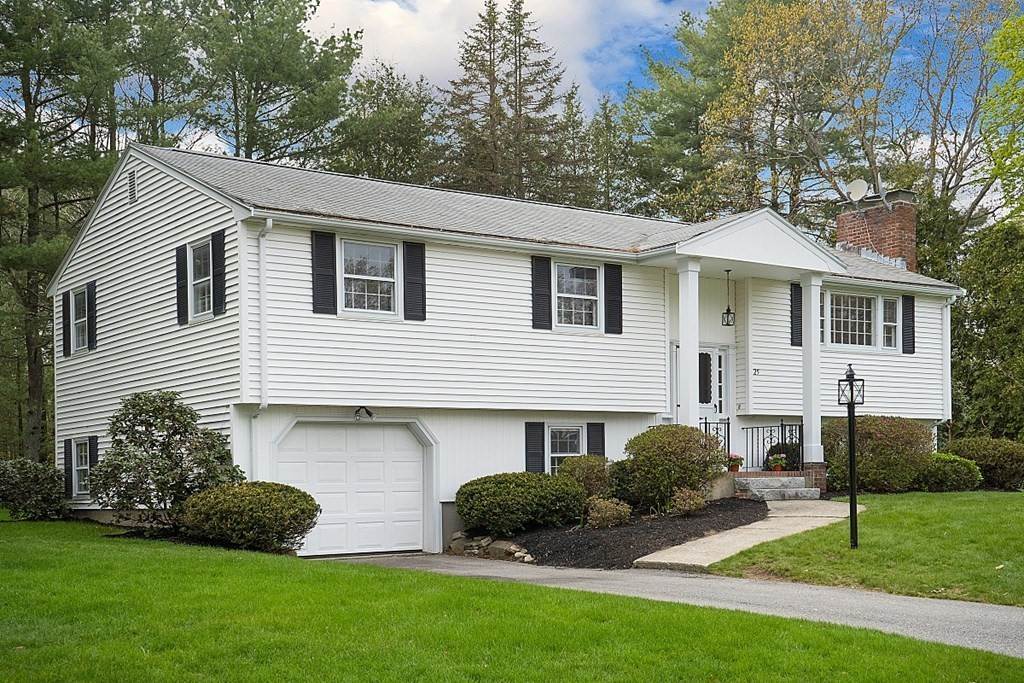 2. Single Family for Sale at 25 Crabtree Road Concord, MA 02632