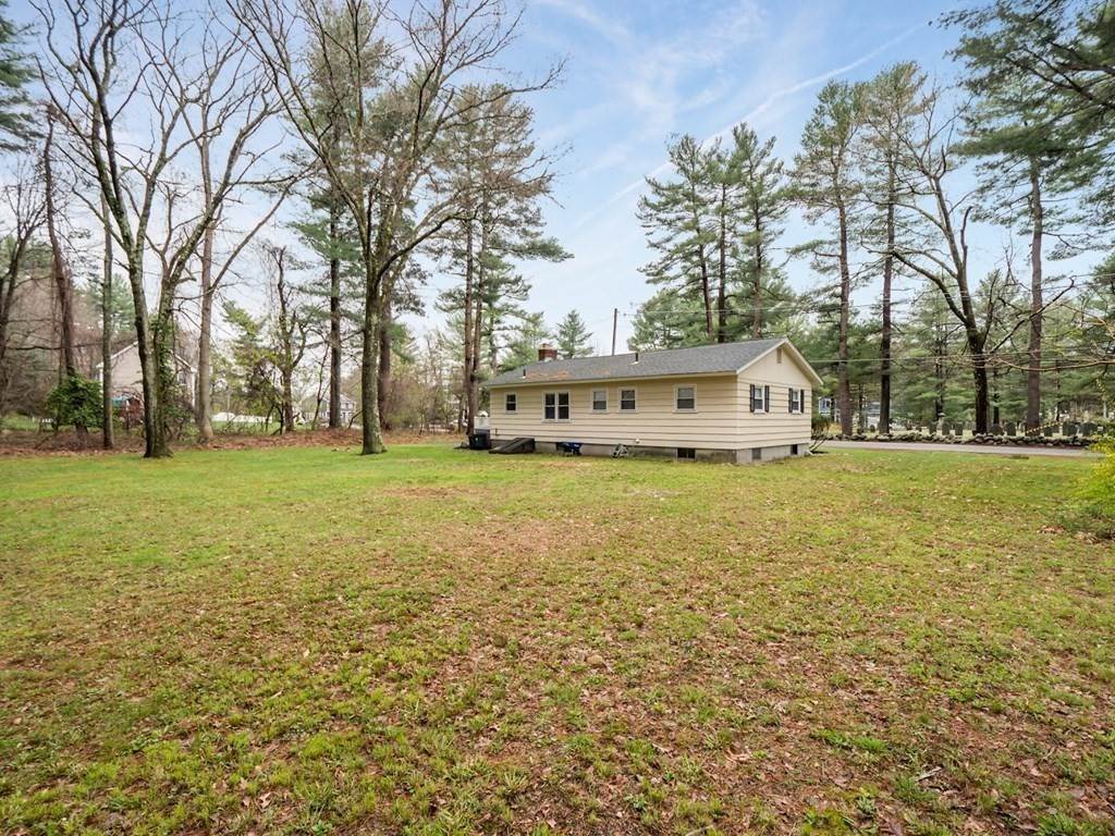 32. Single Family for Sale at 38 Country Rd Westford, MA 01886