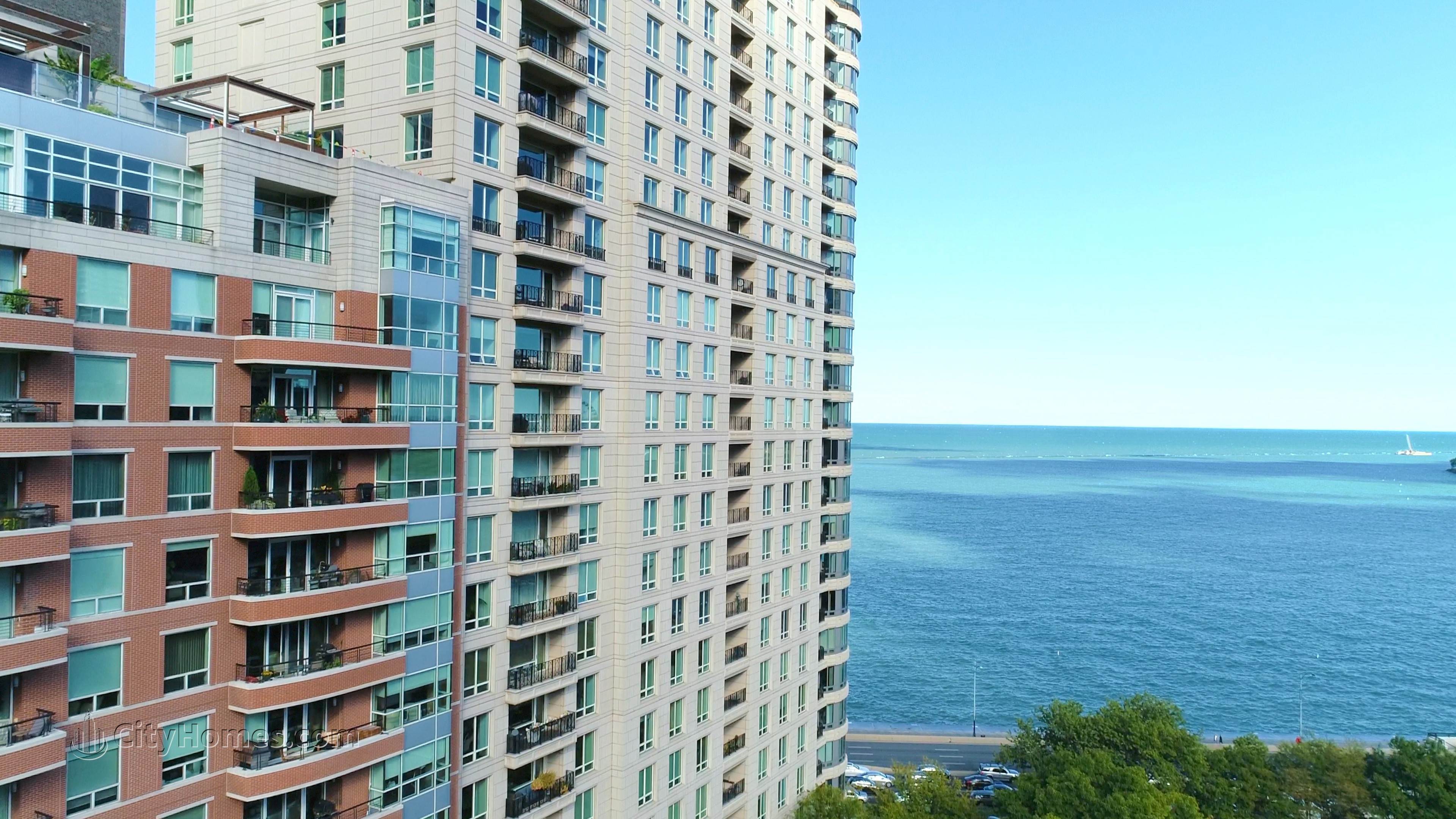 Residences of Lakeshore Park building at 840 N Lake Shore Dr, Central Chicago, Chicago, IL 60611