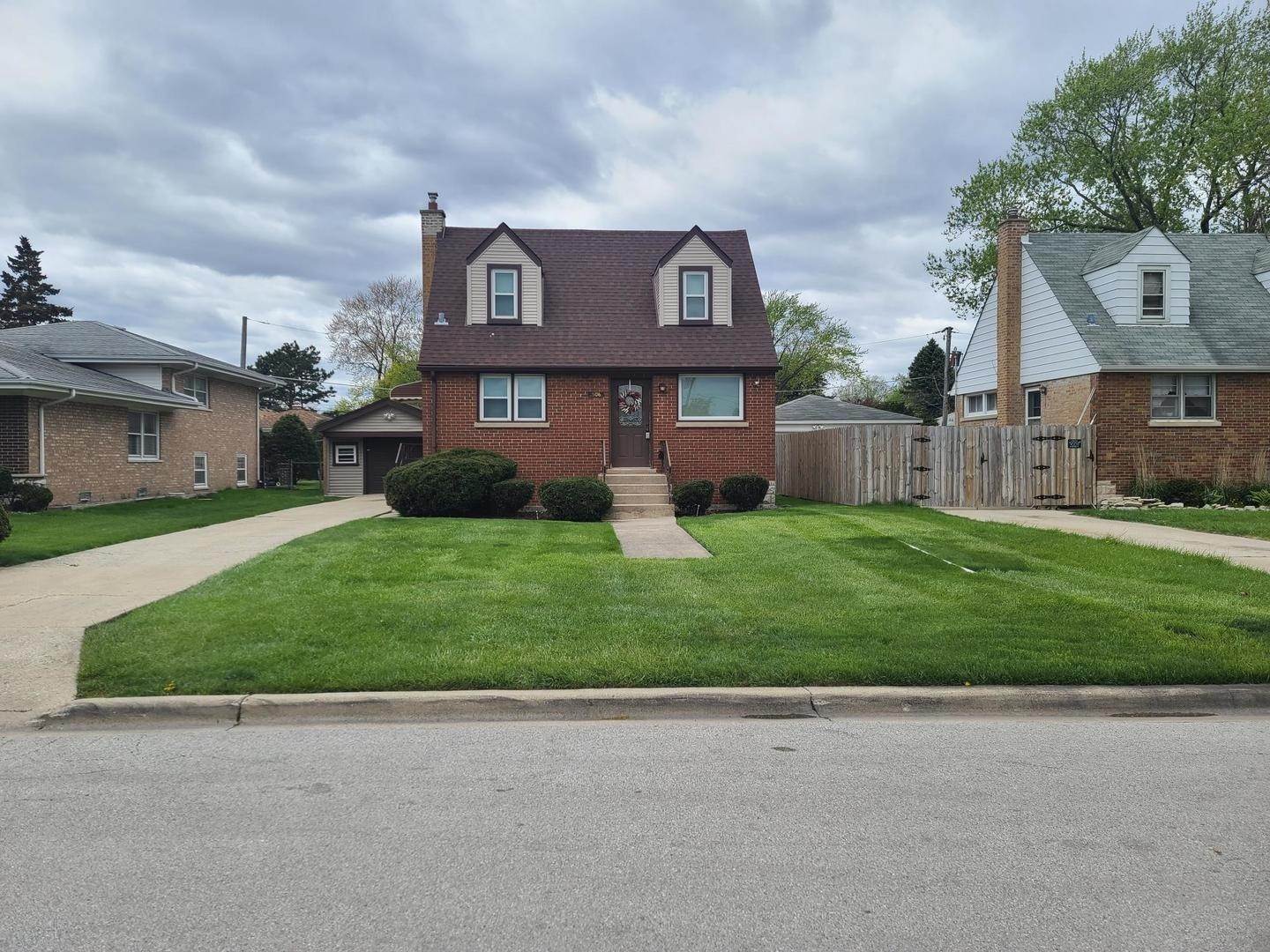Single Family for Sale at Hillside, IL 60162