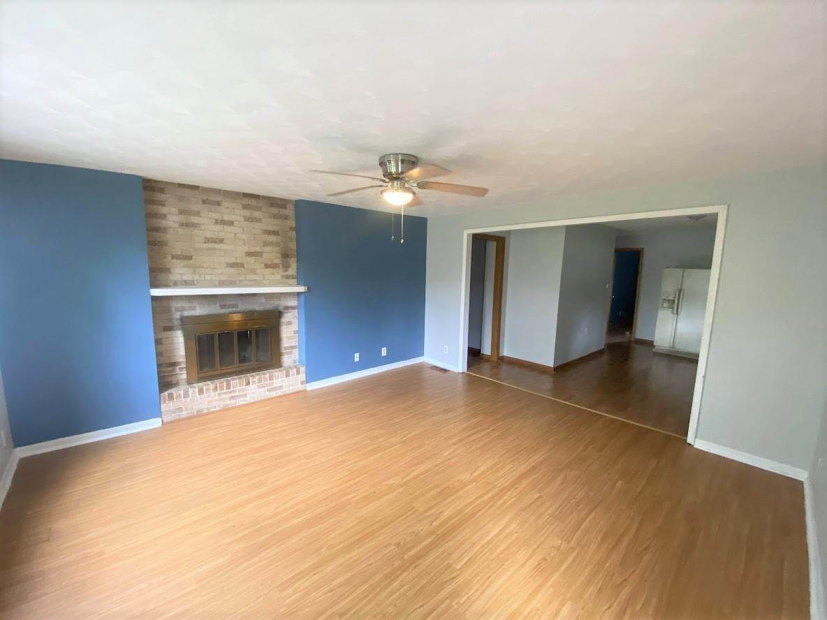 2. Single Family for Sale at Plainfield, IL 60544