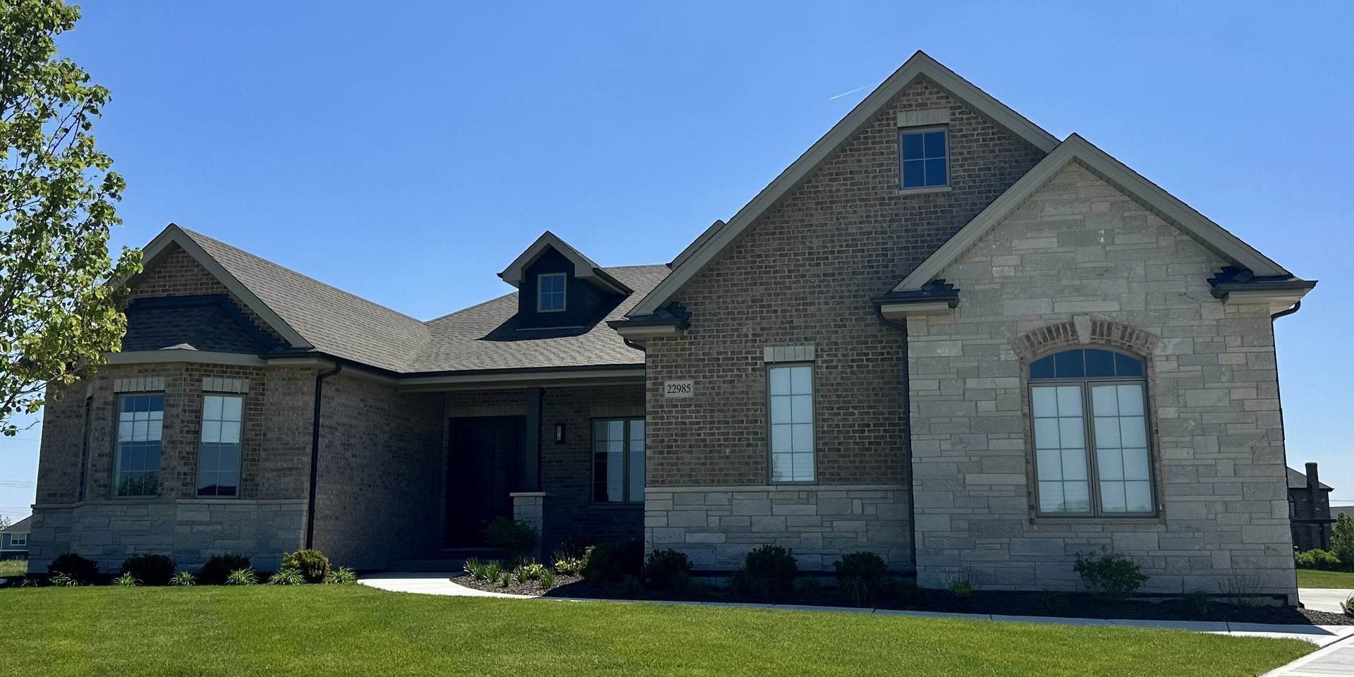 Single Family for Sale at Monee, IL 60449