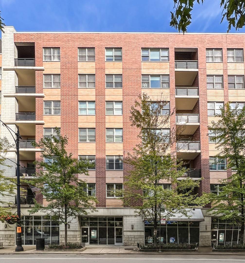 Condominium for Sale at Cabrini Green, Chicago, IL 60610
