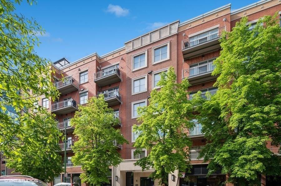 Single Family for Sale at River West, Chicago, IL 60622