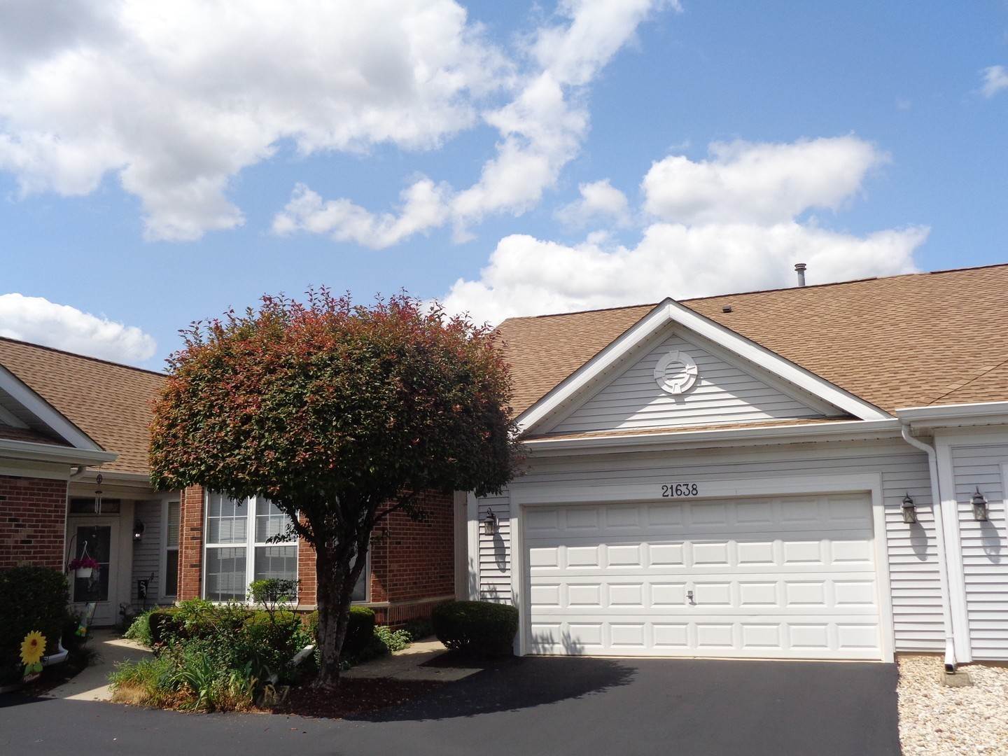 2. Townhouse for Sale at Plainfield, IL 60544