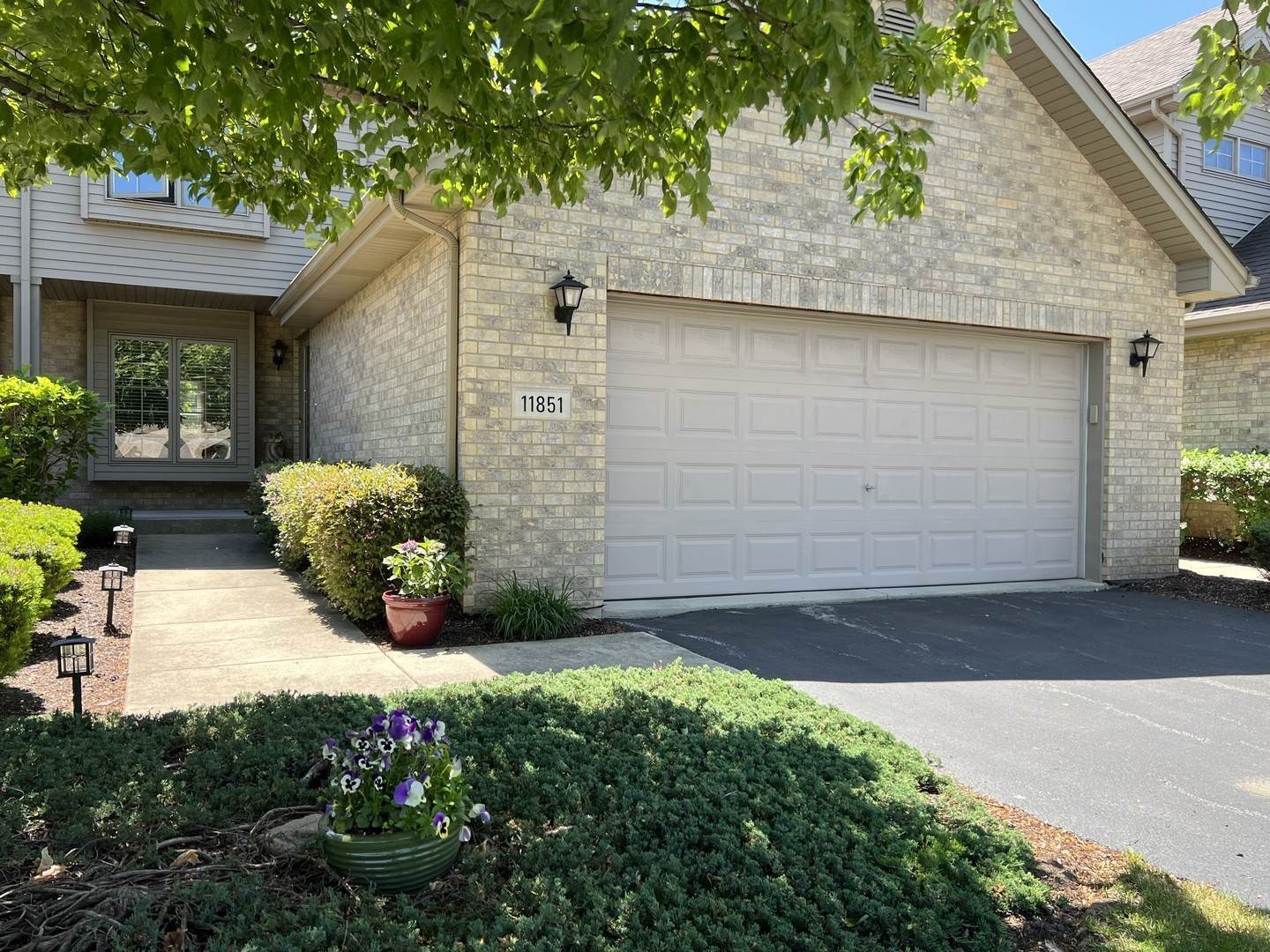 Townhouse for Sale at Orland Park, IL 60467