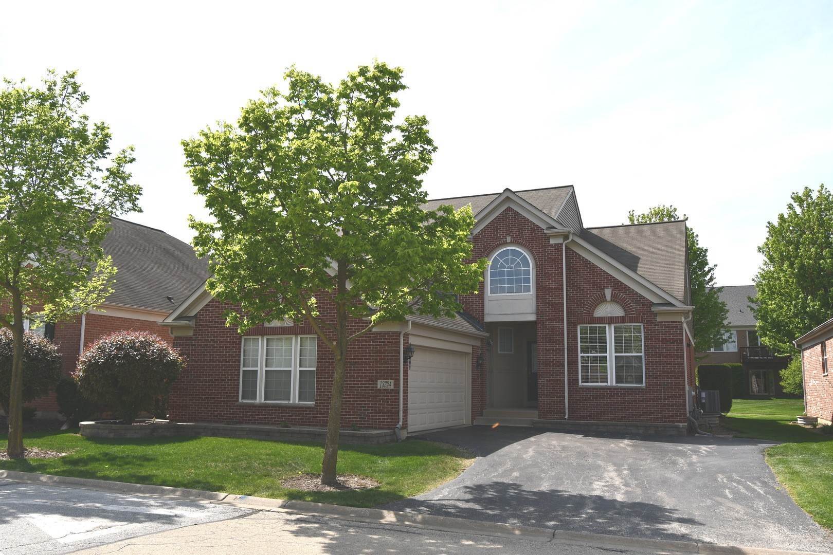 Single Family for Sale at Orland Park, IL 60462