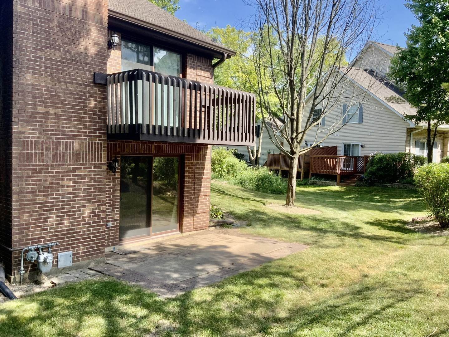 28. Townhouse for Sale at Elgin, IL 60120