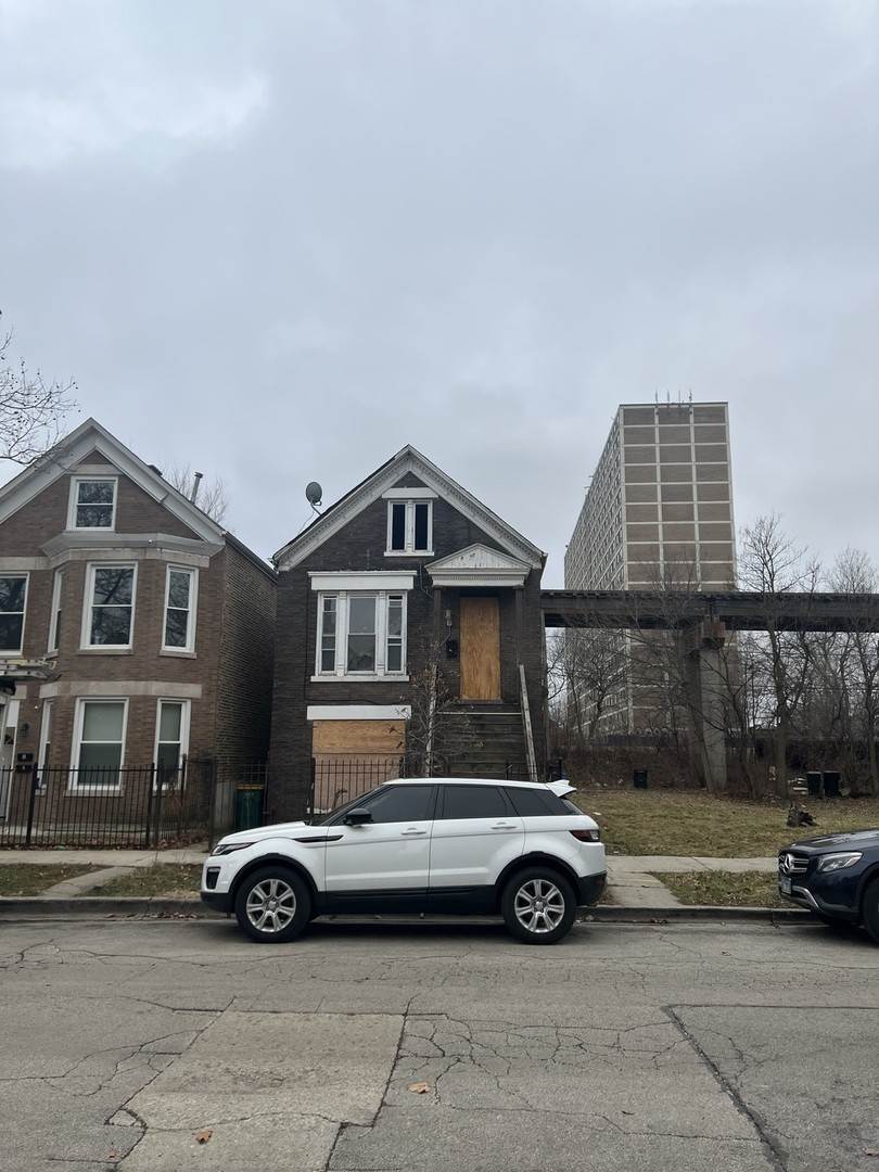 Multi Family for Sale at Marshall Square, Chicago, IL 60623