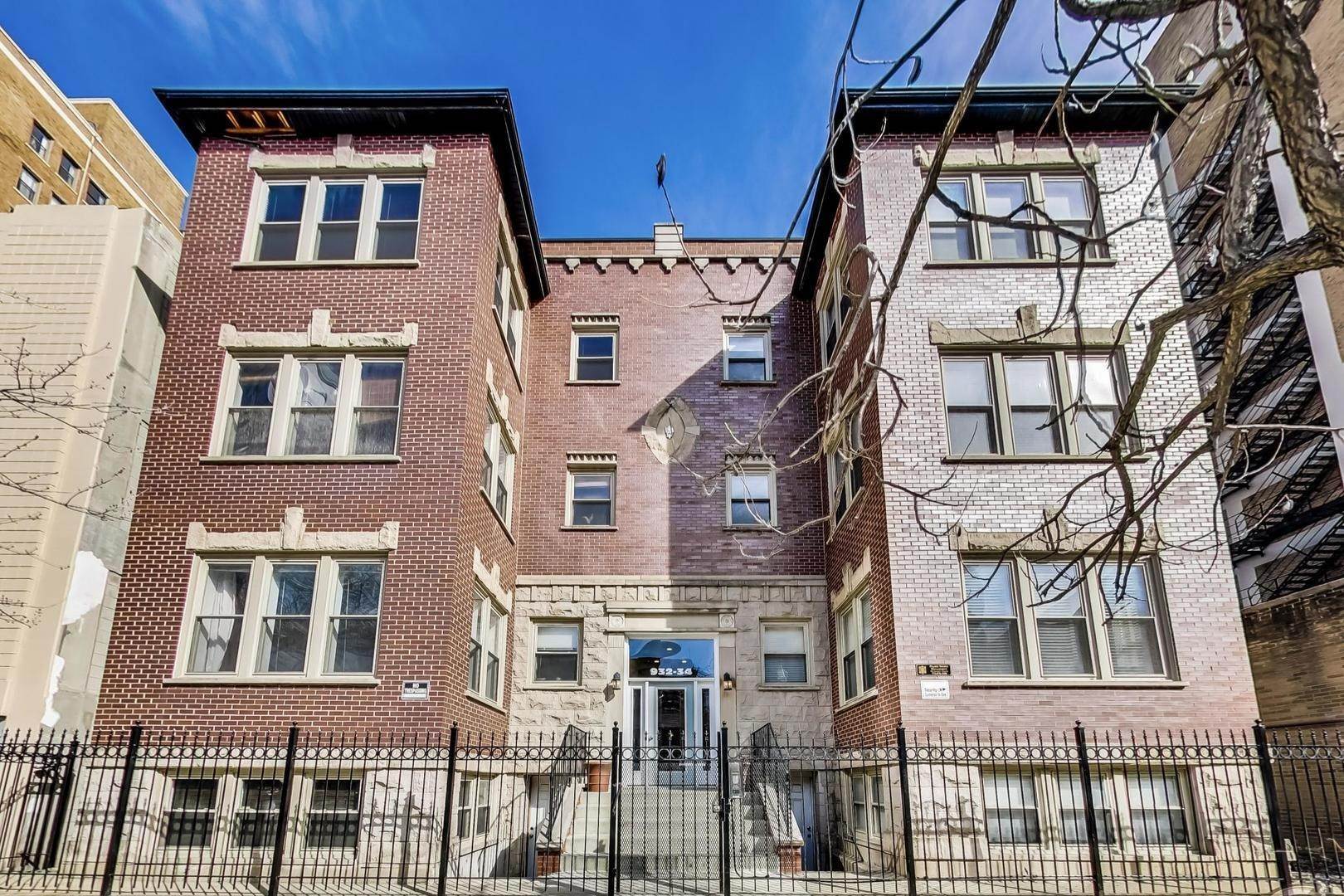 Single Family for Sale at Clarendon Park, Chicago, IL 60640