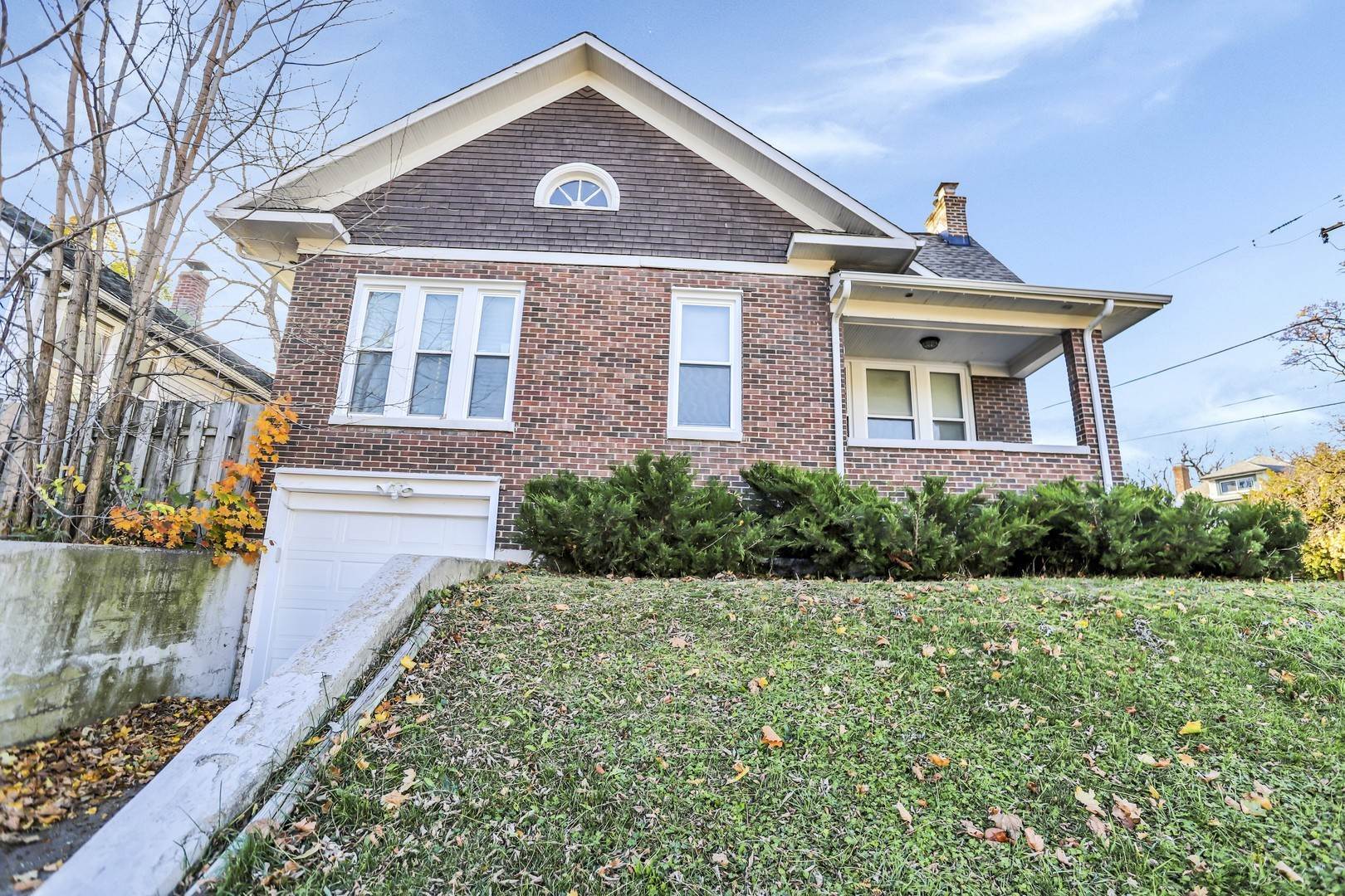 29. Single Family for Sale at Elgin, IL 60123