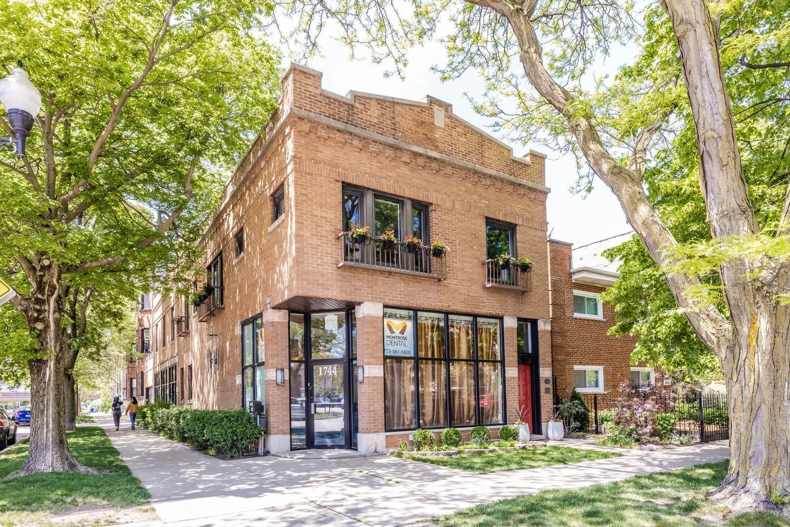 Single Family for Sale at Uptown, Chicago, IL 60640