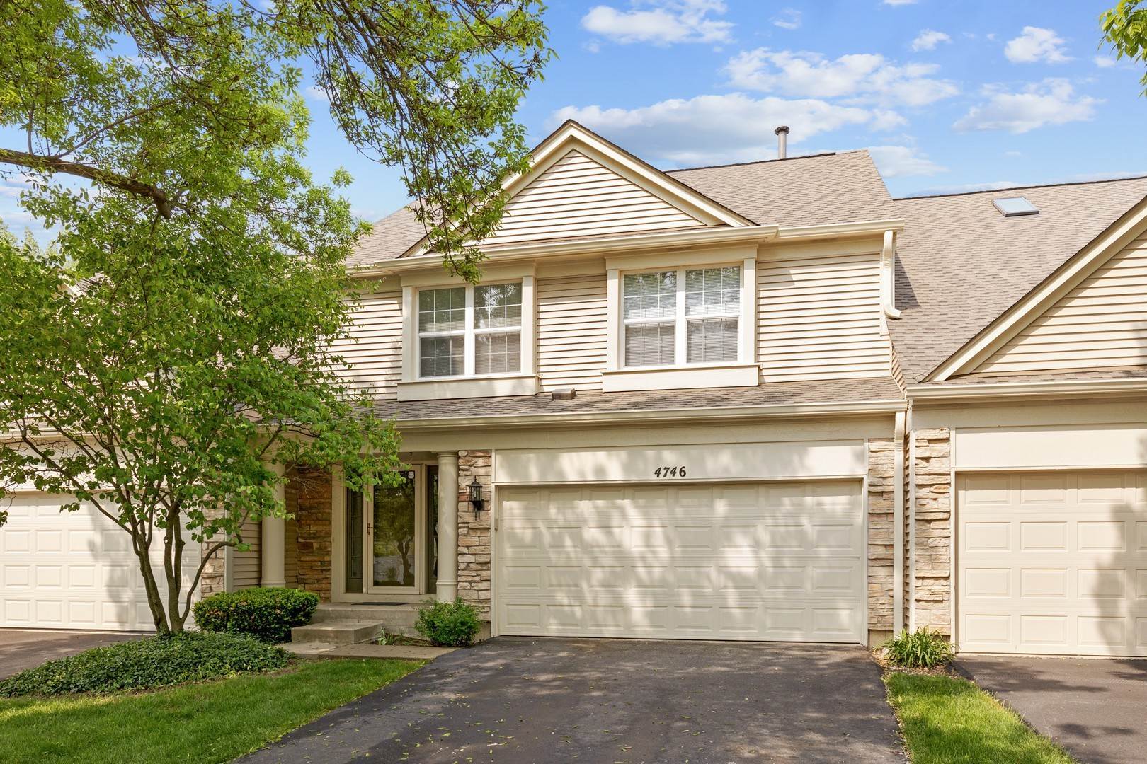 Townhouse for Sale at Hoffman Estates, IL 60192