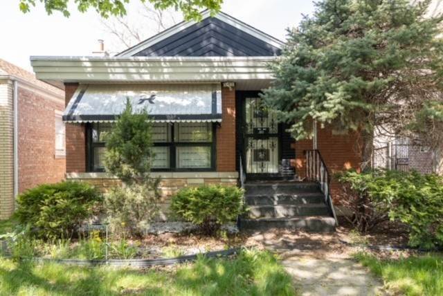 Single Family for Sale at Rosemoor, Chicago, IL 60628