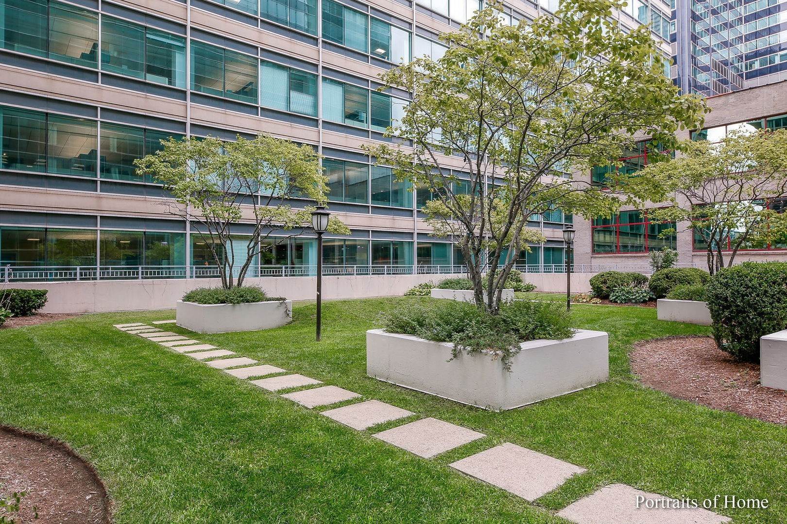 21. Single Family for Sale at West Loop, Chicago, IL 60661