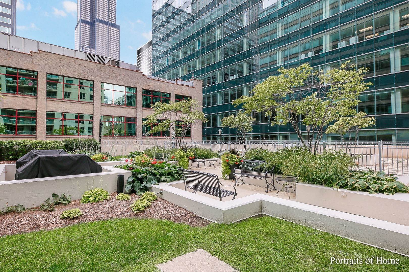 20. Single Family for Sale at West Loop, Chicago, IL 60661