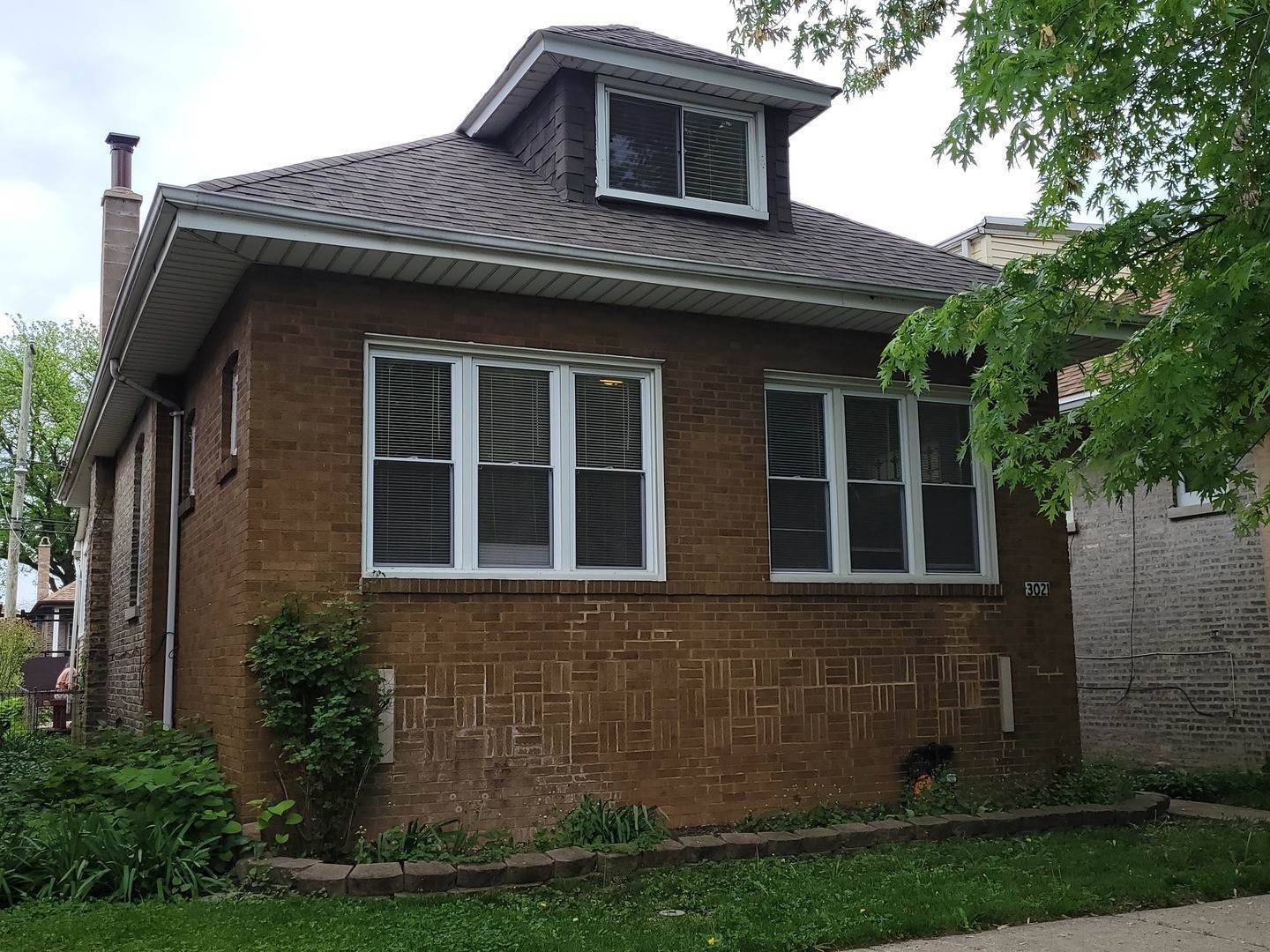 Single Family for Sale at Belmont Gardens, Chicago, IL 60641