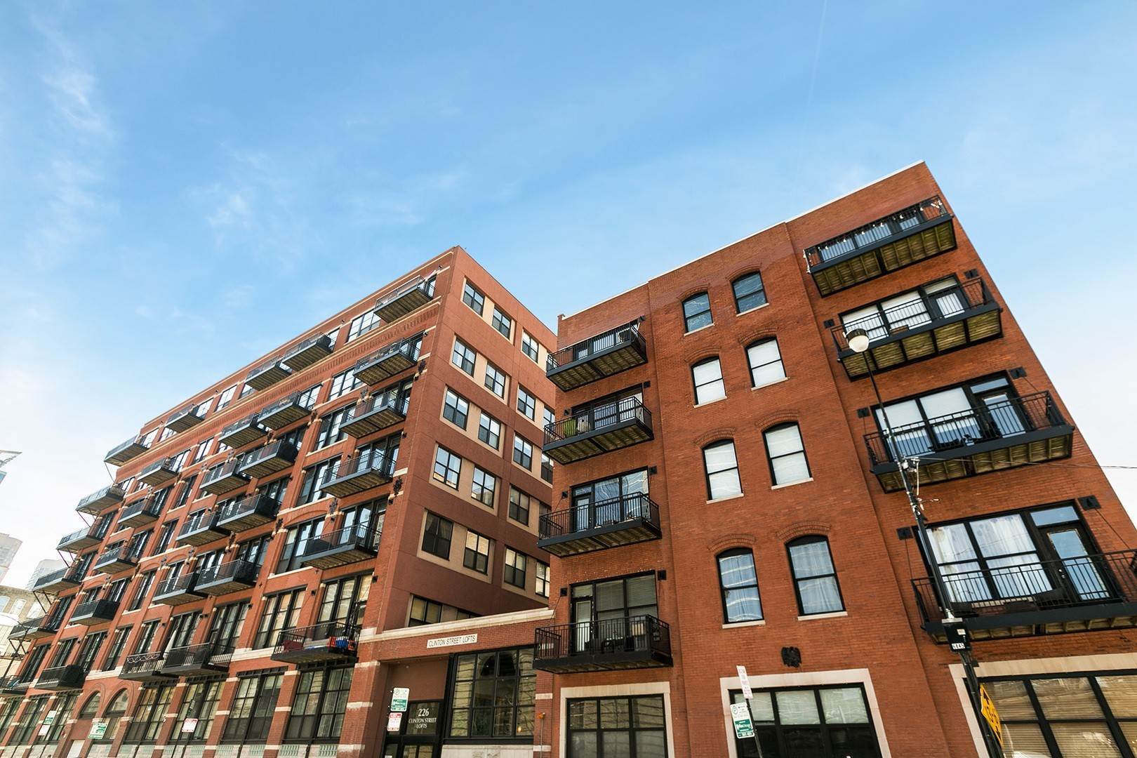 Single Family for Sale at Fulton River District, Chicago, IL 60661