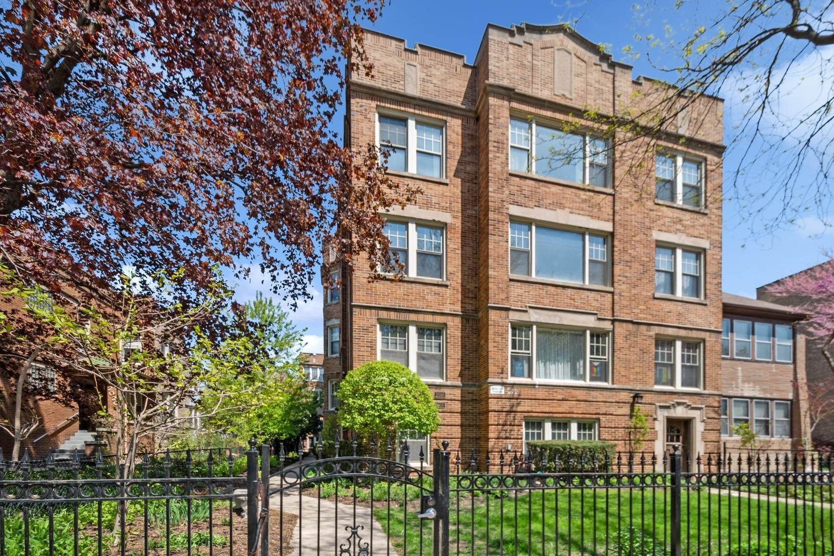 Single Family at Loyola, Chicago, IL 60645