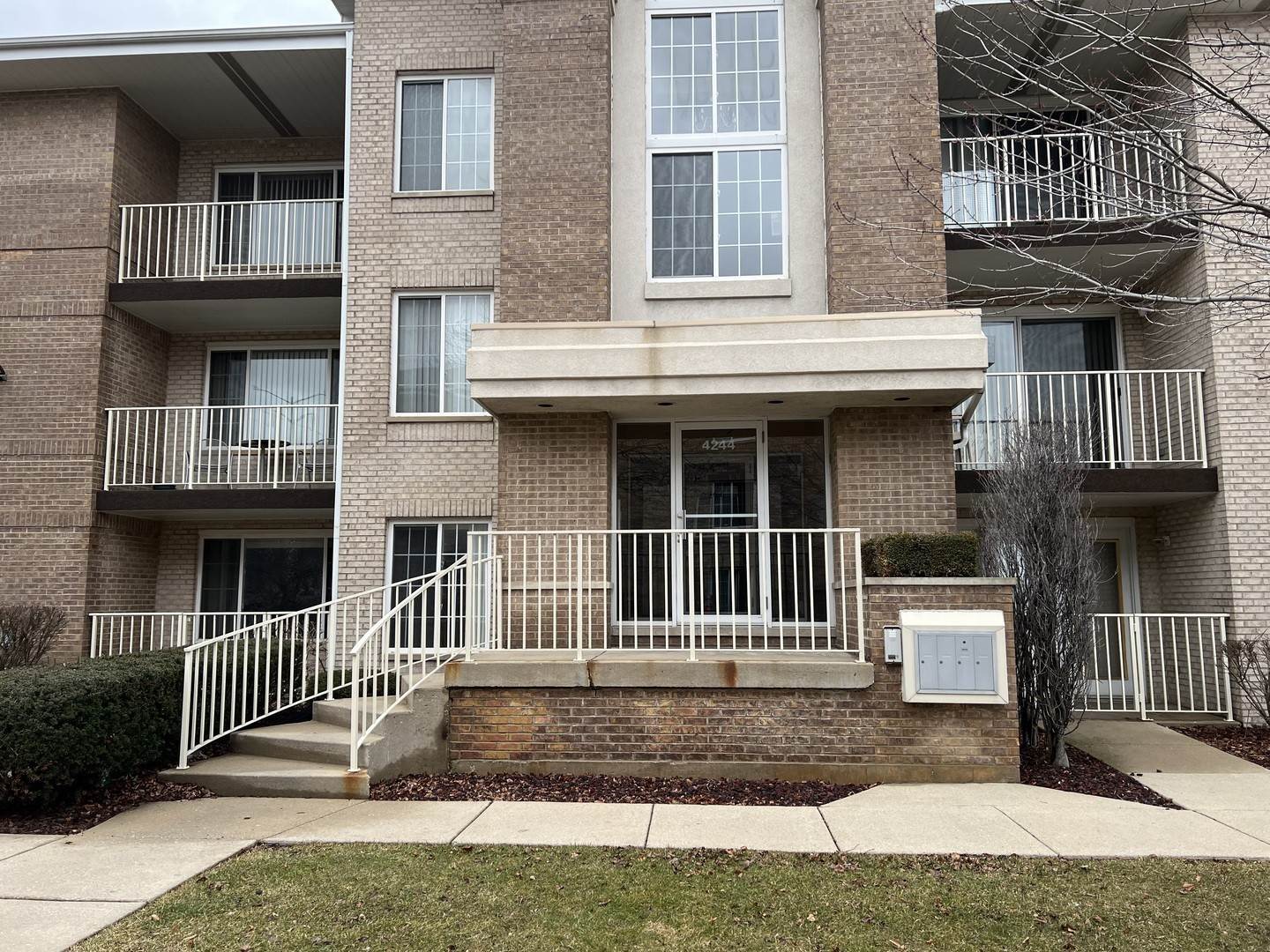 Single Family for Sale at Ford City, Chicago, IL 60652