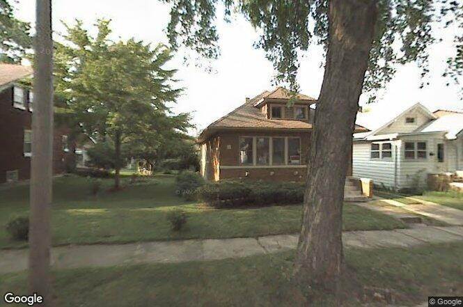 Single Family for Sale at Chicago Heights, IL 60411