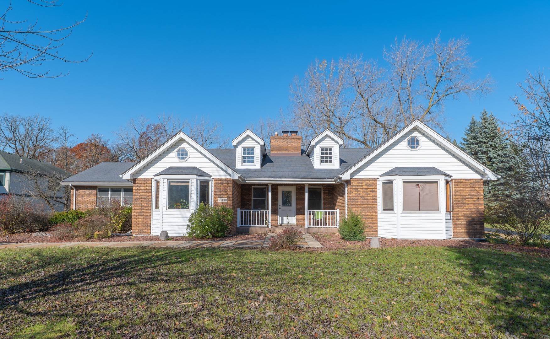 Single Family for Sale at Steger, IL 60475