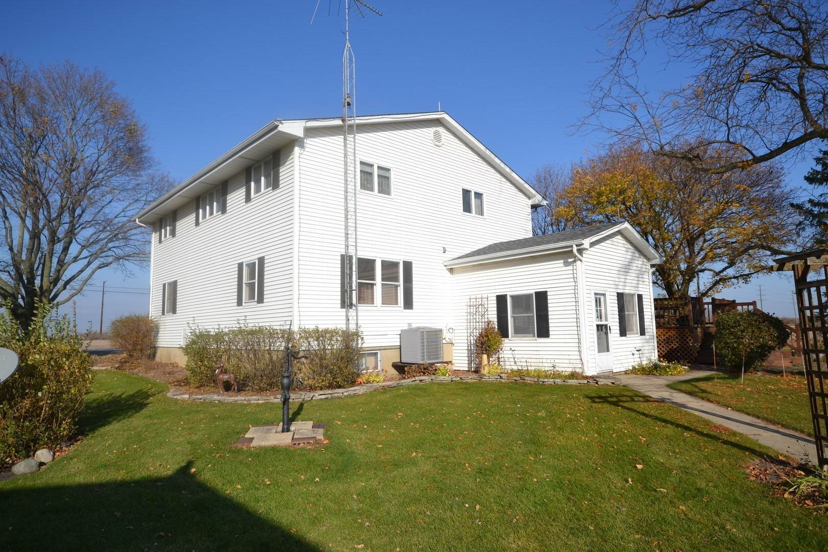 36. Single Family for Sale at Elgin, IL 60124