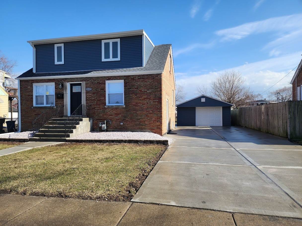 Single Family for Sale at Burbank, IL 60459