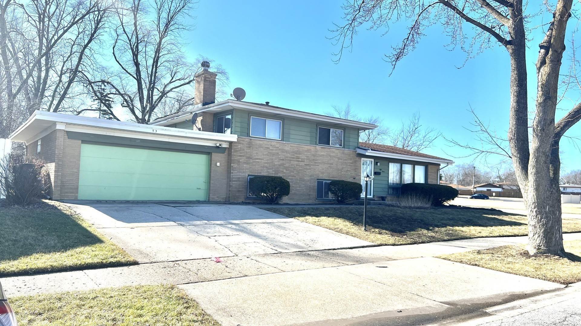 Single Family for Sale at Chicago Heights, IL 60411