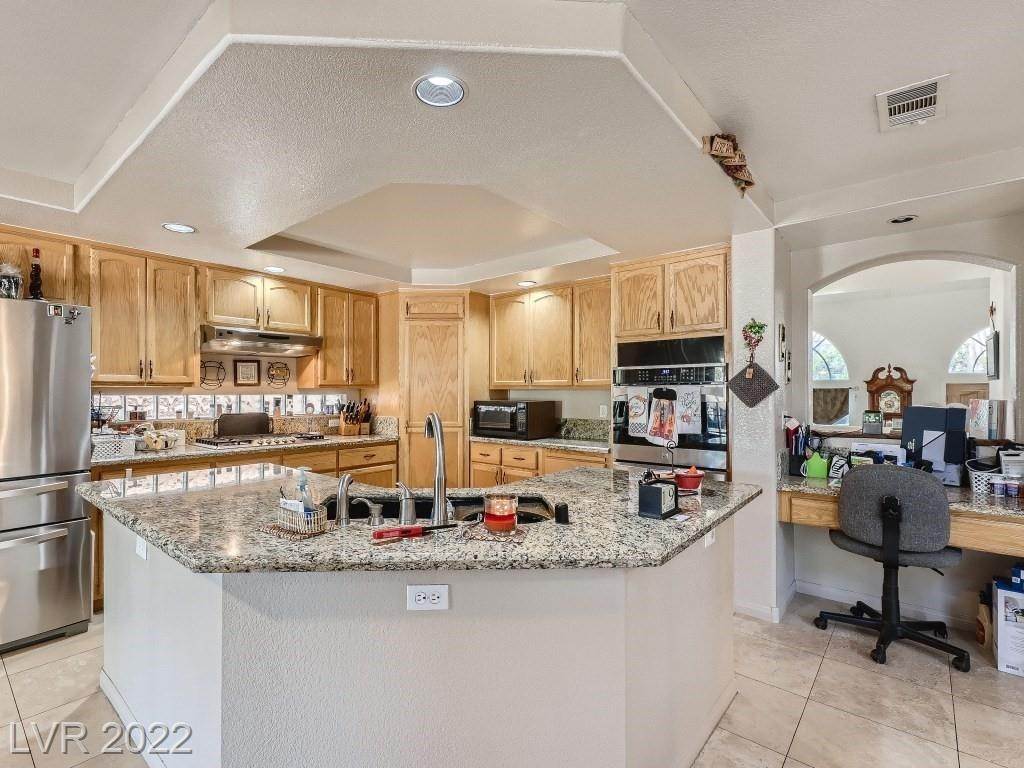 11. Single Family for Sale at NV 89074