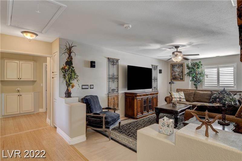 27. Single Family for Sale at NV 89074