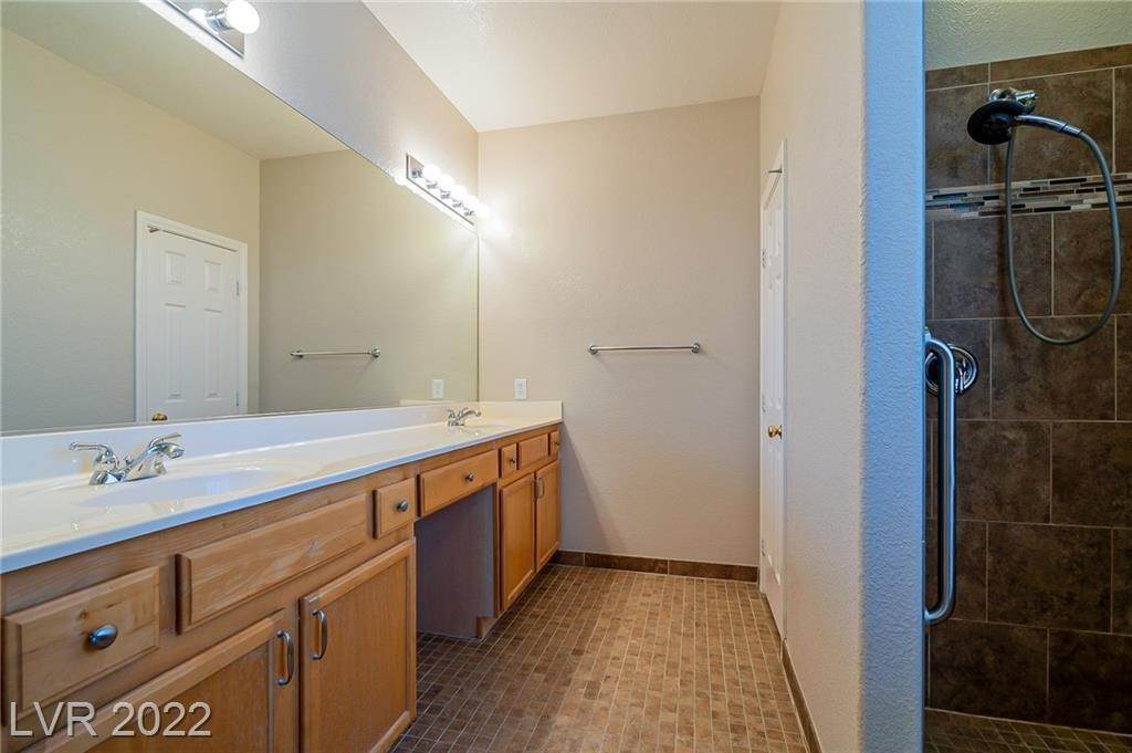 21. Single Family for Sale at NV 89015
