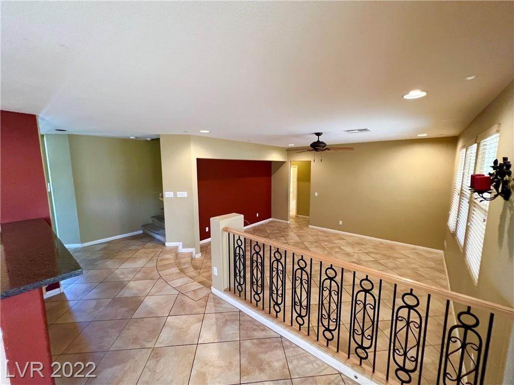 17. Single Family for Sale at NV 89002