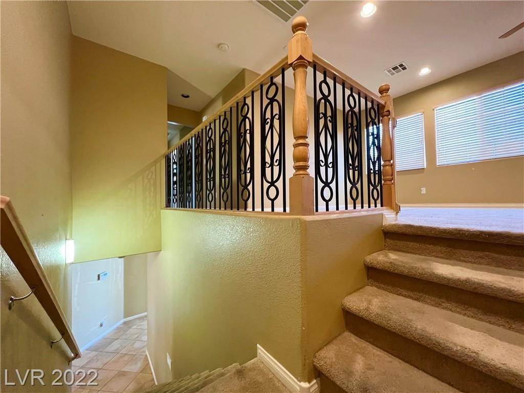 27. Single Family for Sale at NV 89002