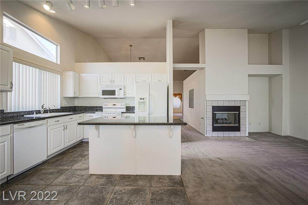 13. Single Family for Sale at NV 89074