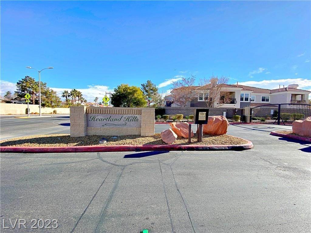 32. Single Family for Sale at NV 89074