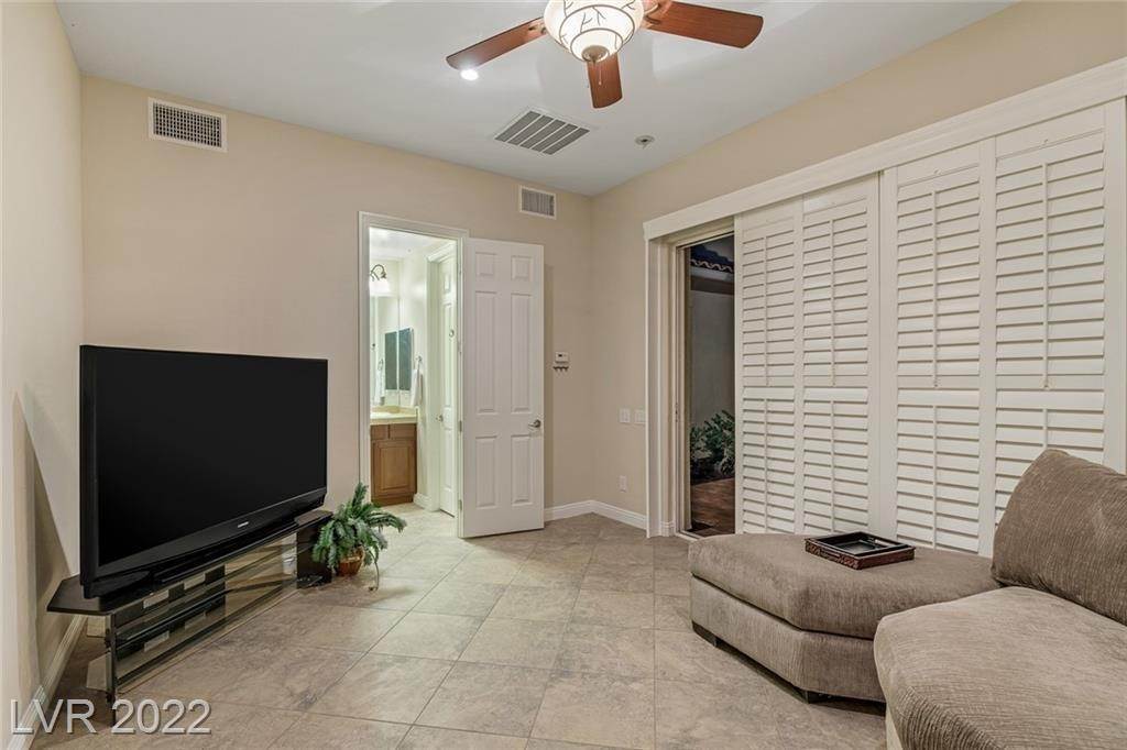 37. Single Family for Sale at NV 89044