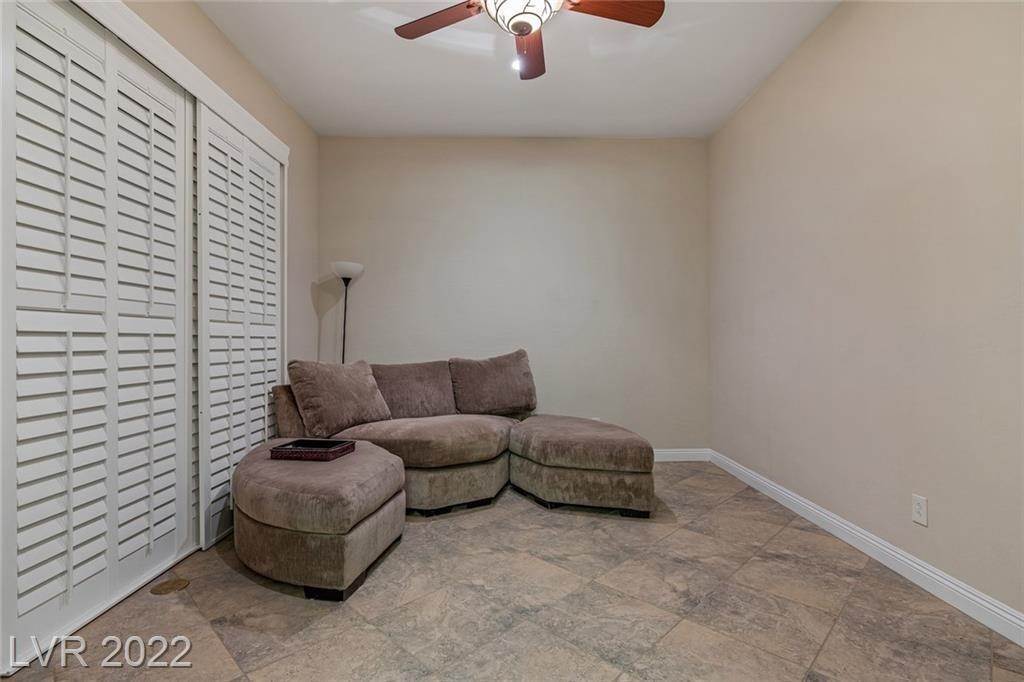 38. Single Family for Sale at NV 89044
