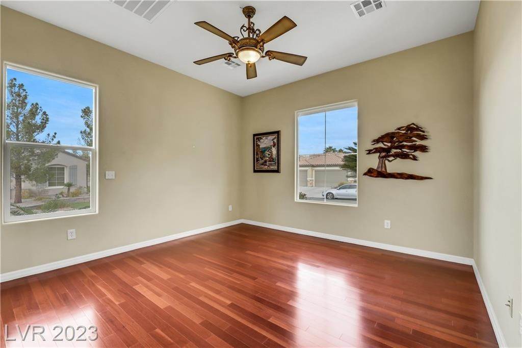 19. Single Family for Sale at NV 89052