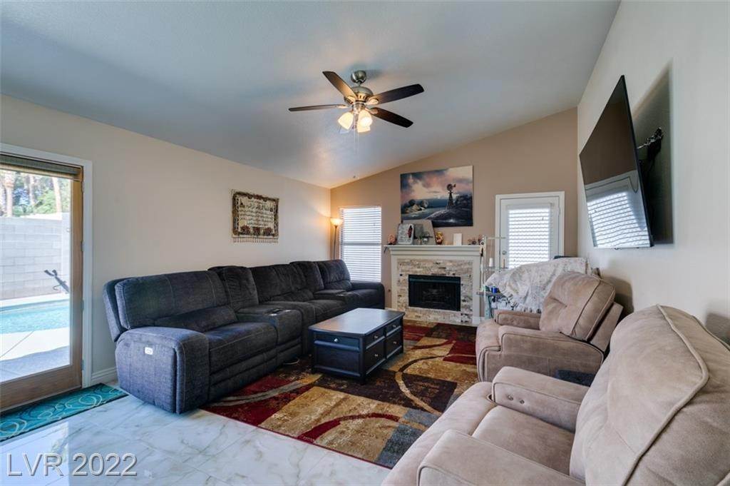17. Single Family for Sale at NV 89074
