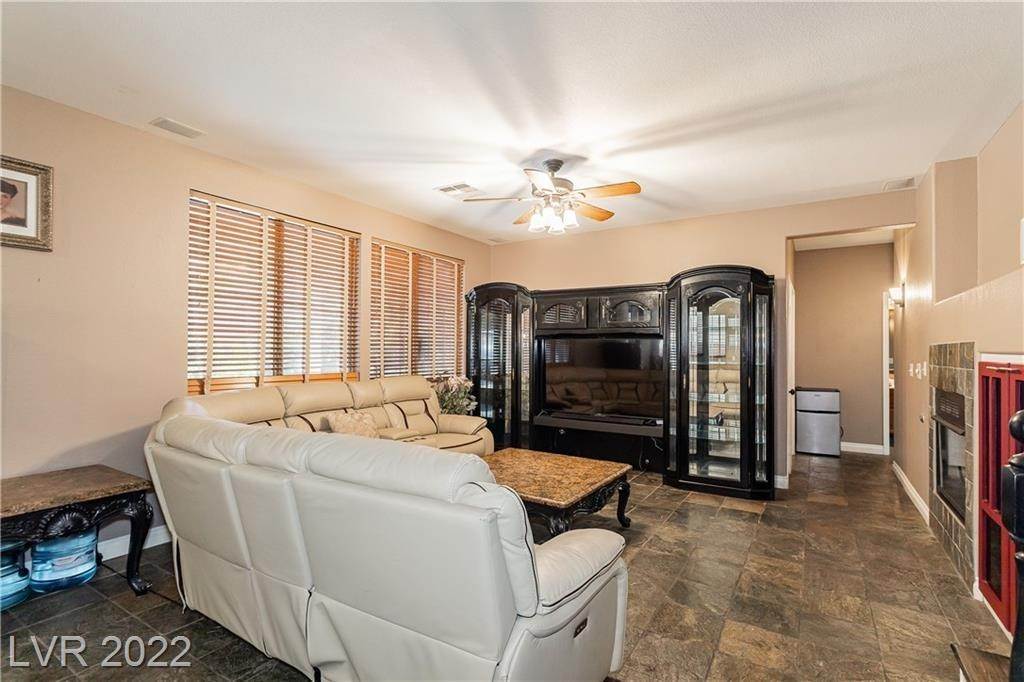12. Single Family for Sale at NV 89012