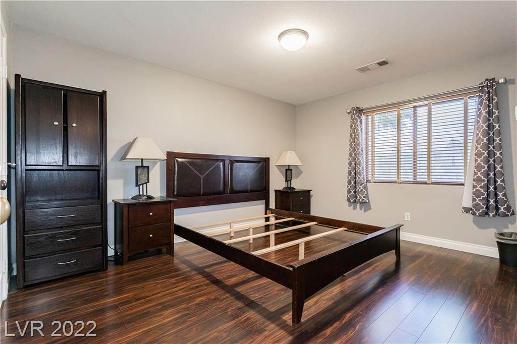27. Single Family for Sale at NV 89012