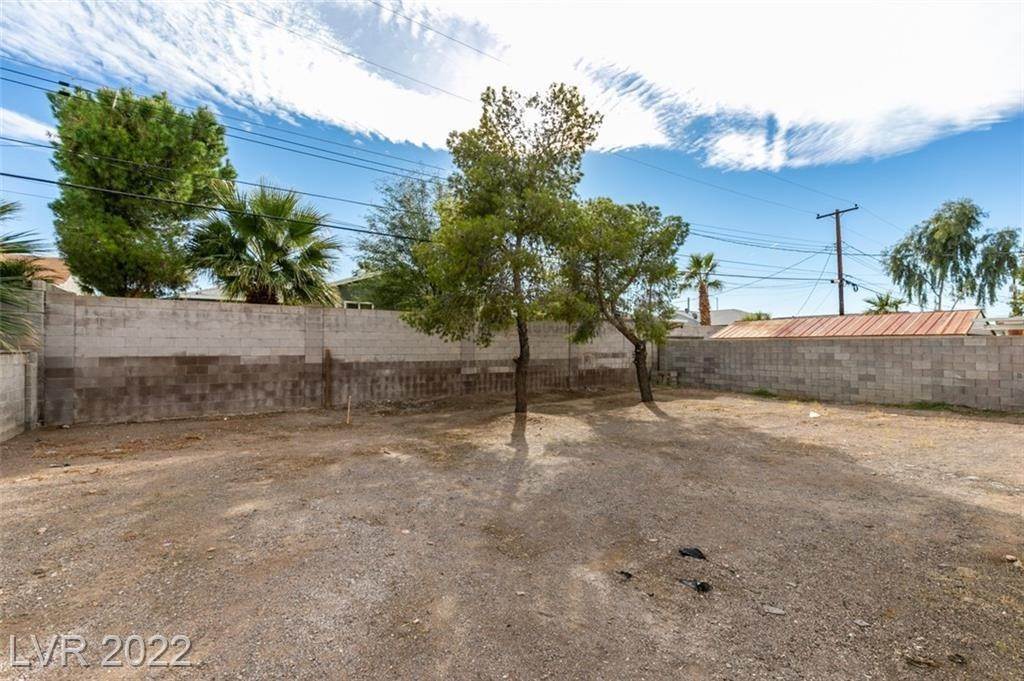 22. Single Family for Sale at NV 89015