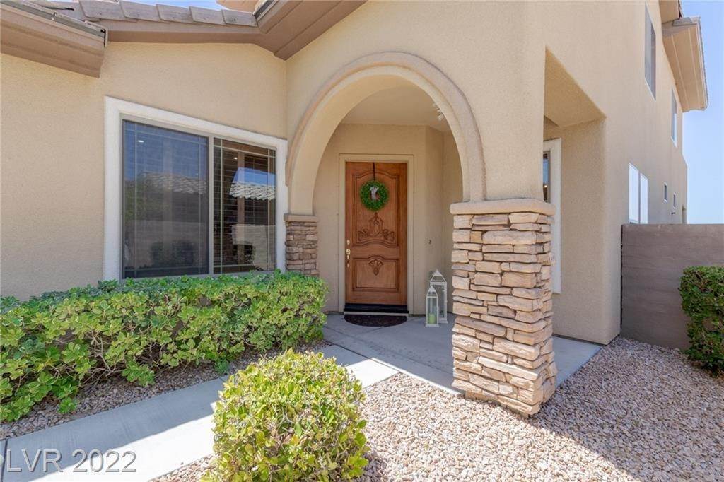 4. Single Family for Sale at NV 89052