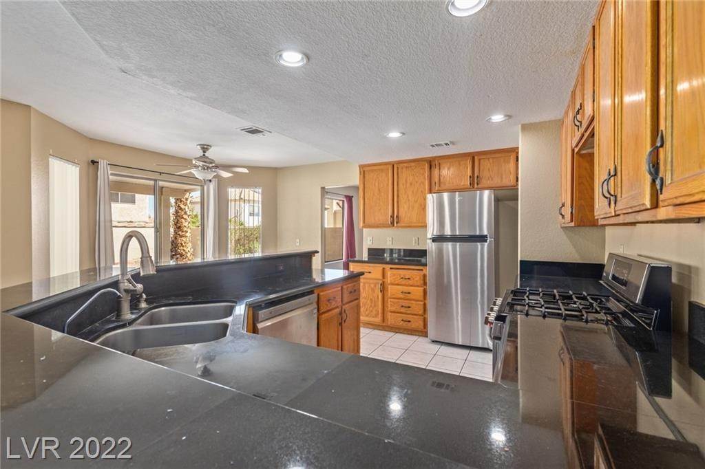 22. Single Family for Sale at NV 89014