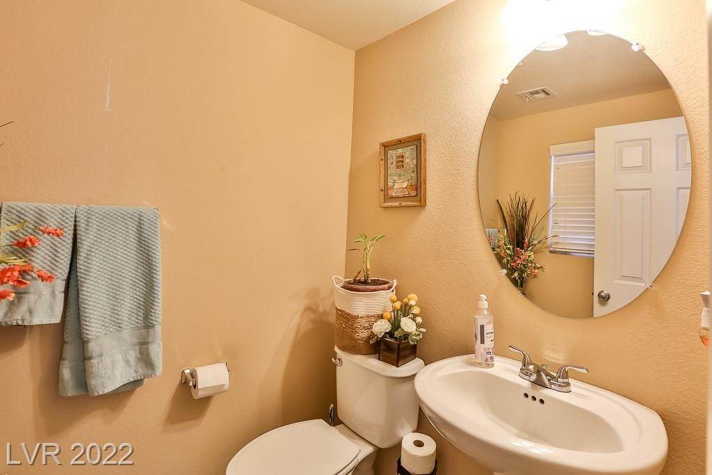 24. Townhouse for Sale at NV 89044
